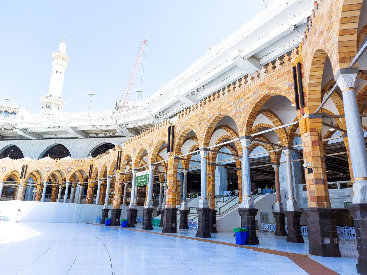 Moqam-E-Ibrahim – A Place Where Prophet Ibraheem (R.A) Stand